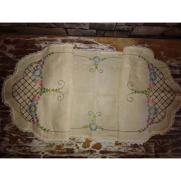5/$25 13.5X44" Vintage Embroidered Linen Table Runner Dresser Scarf Flowers - Picture 6 of 8